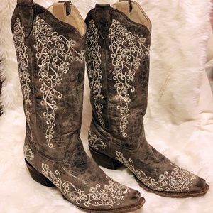 Women’s Cowgirl Boots